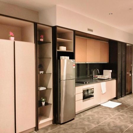 Scarletz Suites Klcc By Luxe Suites Kuala Lumpur Esterno foto