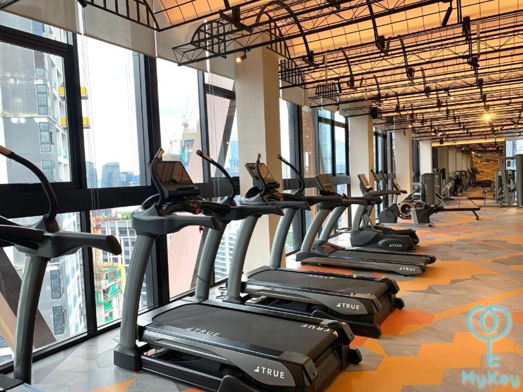Scarletz Suites Klcc By Luxe Suites Kuala Lumpur Esterno foto