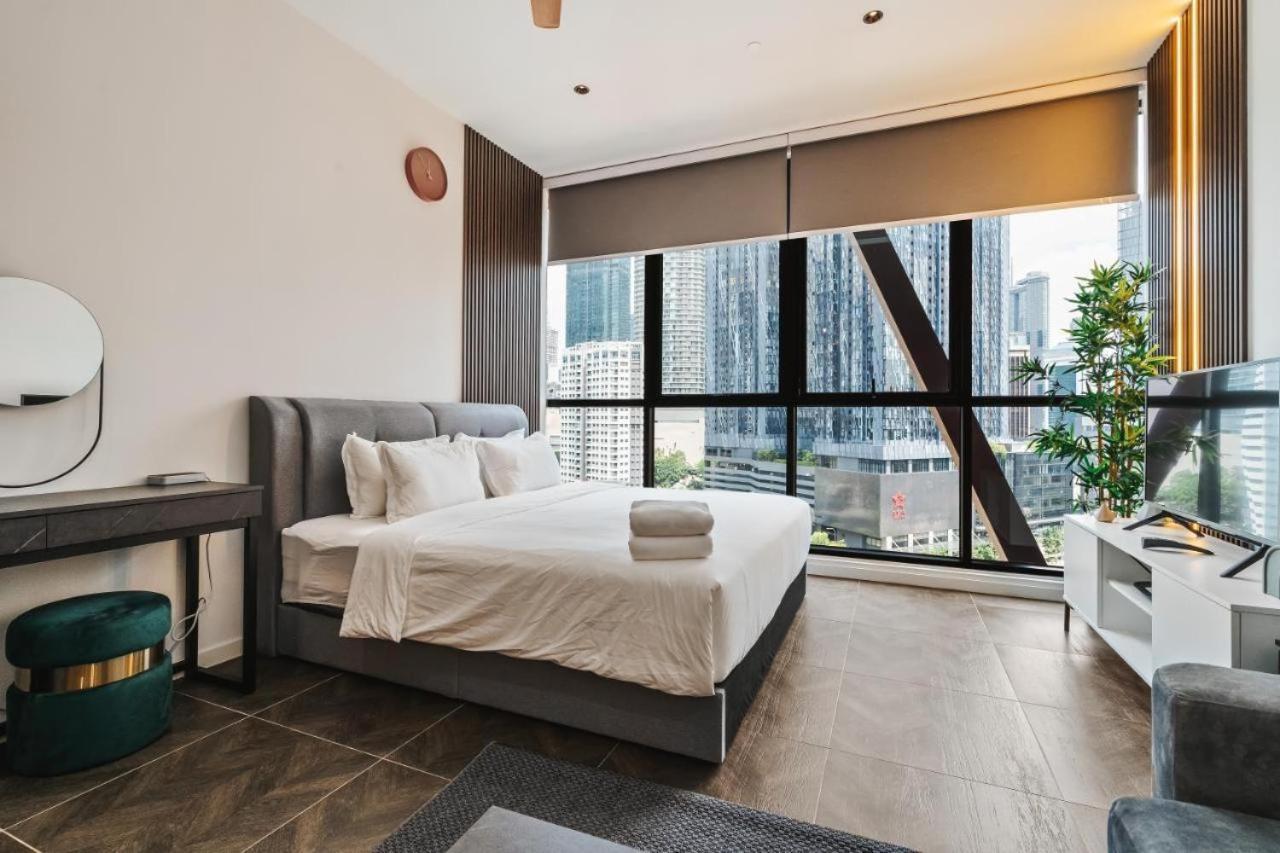 Scarletz Suites Klcc By Luxe Suites Kuala Lumpur Esterno foto